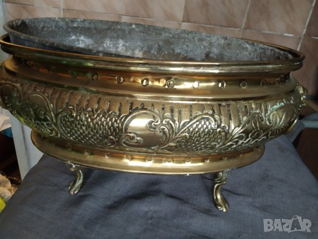 барокова кашпа от бронз, снимка 6 - Антикварни и старинни предмети - 33951181