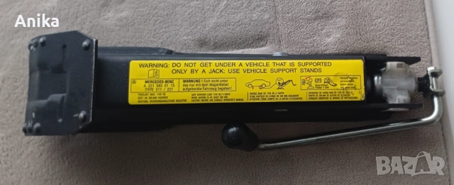 Оригинален авариен крик Mercedes, снимка 5 - Части - 53596937