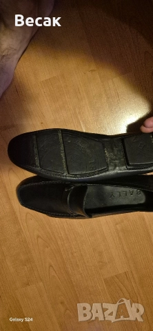 продават се оригинални Armani just cavali bally, снимка 9 - Ежедневни обувки - 52639976