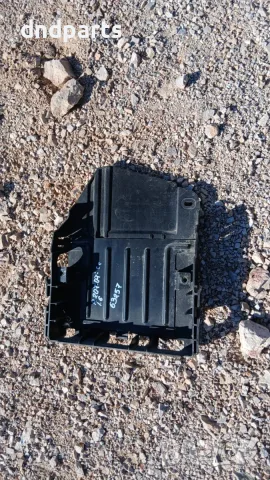 Пластмаса Peugeot 207 1.6 2007 CC 9656775680 207 (2006-2012)