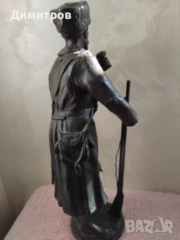 Старинна авторска  метална склуптора на казак , снимка 2 - Антикварни и старинни предмети - 38205027