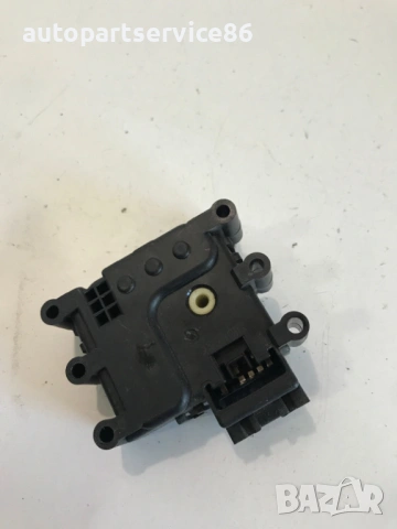 Мотор на клапата на парното за Mazda 6 2.0DI (2005) 4520C, снимка 3 - Части - 53709737