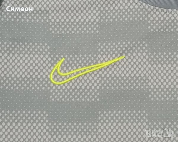 Nike DRI-FIT Strike Tee оригинална тениска S Найк спортна фланелка, снимка 4 - Спортни дрехи, екипи - 41951394