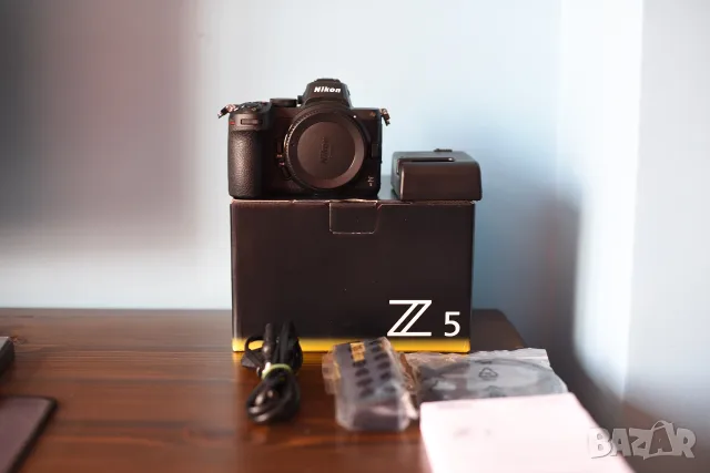 Нов Фотоапарат Nikon Z5 - тяло