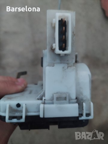 Лява и Дясна брава за Сеат Кордоба, снимка 7 - Части - 44372798