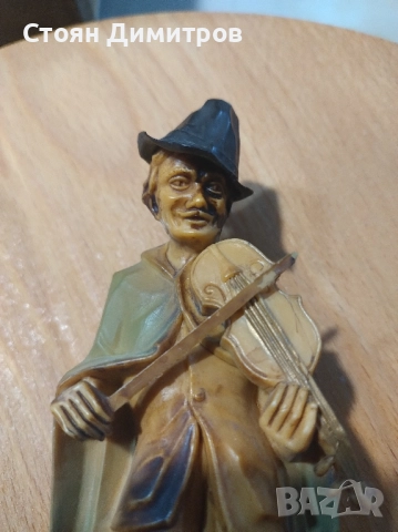 Италиански цигулар, красива изработка ръчна работа 15см височина , снимка 9 - Антикварни и старинни предмети - 51912772