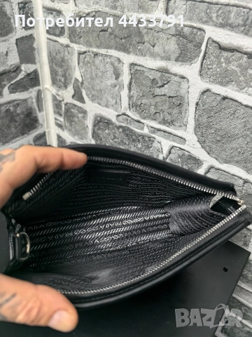 Prada чанта тип плик , снимка 7 - Чанти - 52830803