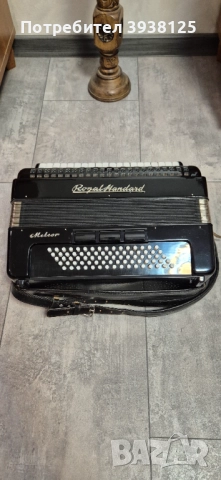 Акордеон Royal Standart Meteor 80 баса, снимка 5 - Акордеони - 52296862