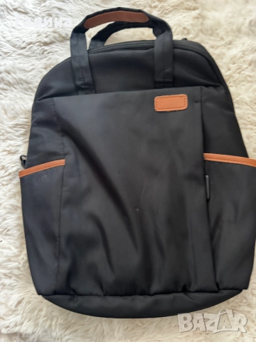 Черна офис раница с отделение за лаптоп