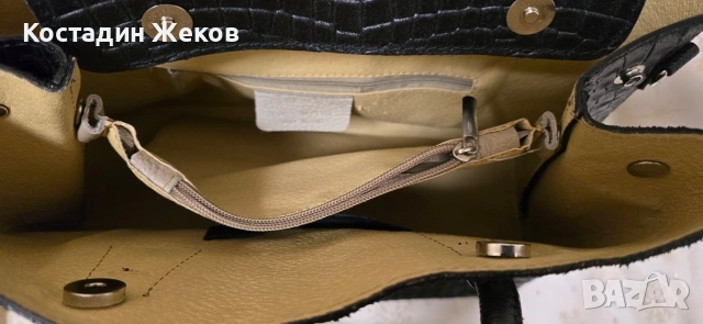 Тази елегантна италианска черна чанта е изработена от естествена кожа с крокодилски ефект , снимка 11 - Чанти - 53827551