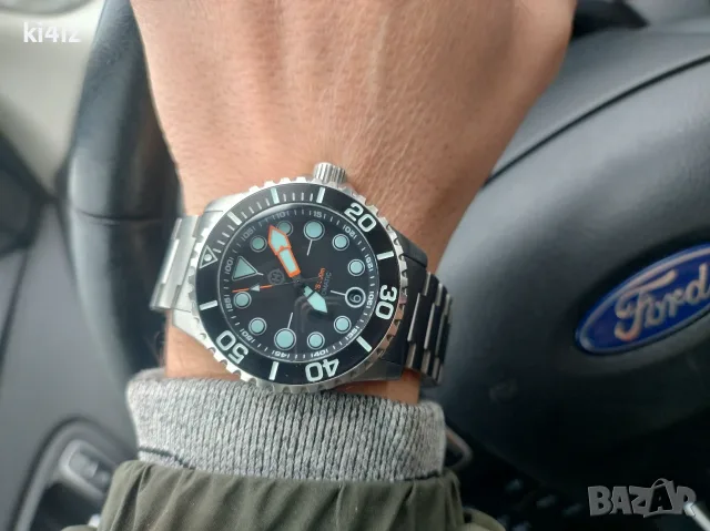 БАРТЕР! Оригинален Helm Comodo 300m Automatic Diver, снимка 4 - Мъжки - 56294647