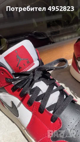 Nike Air Jordan 1 Mid , снимка 2 - Маратонки - 56202651