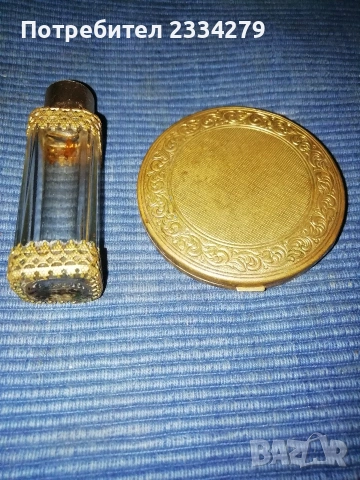 Стари пудриера и огледало. Арт прибори четка с лопатка. , снимка 13 - Антикварни и старинни предмети - 48275251