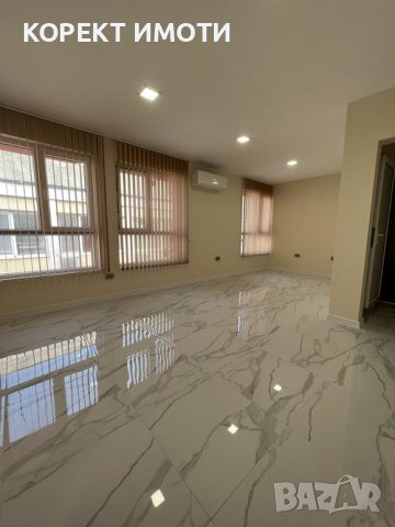 ПРОДАВА ОФИС в ЦЕНТЪР на гр. Шумен, снимка 2 - Офиси - 42591517