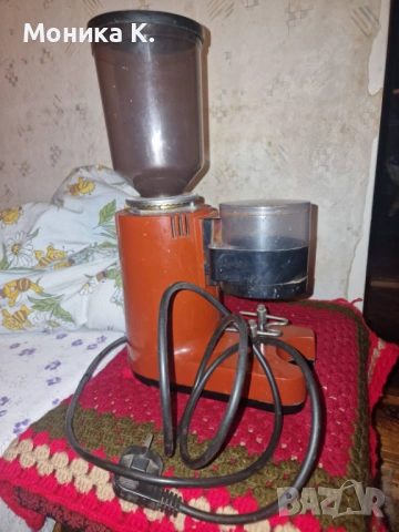 Ретро кафемелачка