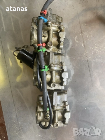 рампа с карбуратори Johnson 70, снимка 2 - Части - 56046151