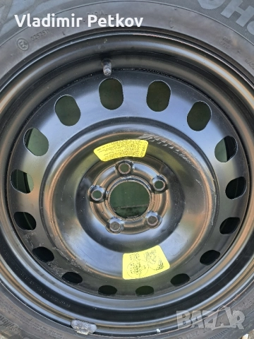 Продавам резервна гума за Пежо 407!Размер 215 55 17!Никакви следи от употреба., снимка 2 - Гуми и джанти - 51614400