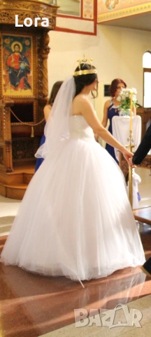 Сватбена рокля с корсет от мъниста и цялата в брукат, снимка 13 - Рокли - 52741483