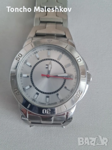 Продавам мъжки часовник 