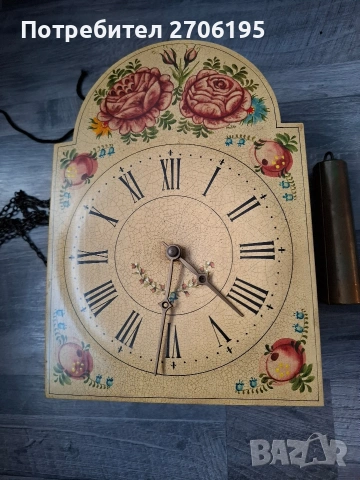 Винтидж механичен стенен часовник с ръчно рисуван циферблат 