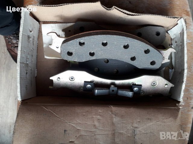 Предни накладки и др. за Форд Еконолайн Е-250.Е-350 - 7.3 дизел 1987-1995г. ,спирачен барабан, снимка 5 - Части - 18984523