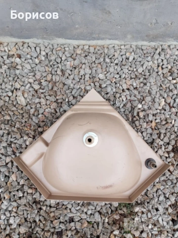 Мивка за каравана или кемпер, ъглова, снимка 2 - Аксесоари и консумативи - 53211370