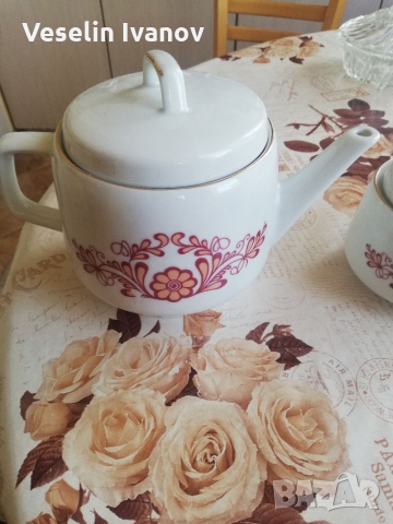 Порцеланов комплект чайник и захарница, снимка 4 - Аксесоари за кухня - 36087082