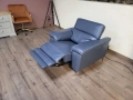 Син кожен фотьойл с електрически релаксиращ механизъм, снимка 6
