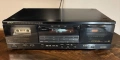 Продавам Двукасетен реверсен дек Denon DRW-850, снимка 1