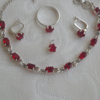 Сребърен комплект с червени камъни, снимка 3 - Бижутерийни комплекти - 39463231