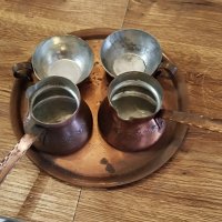 Меден сервиз за турско кафе 2 джезвета и 2 чаши с поднос, снимка 14 - Антикварни и старинни предмети - 42158913