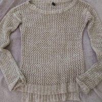 пуловер , снимка 1 - Блузи с дълъг ръкав и пуловери - 42687599