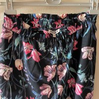 Нов страхотен панталон флорален принт градински цветя лалета , снимка 6 - Панталони - 37791349