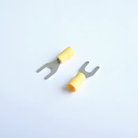 Кабелно ухо тип вилка с изолация жълто 6mm/4mm2, снимка 1 - Друга електроника - 42588841