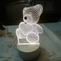 Холограмна 3D LED лампа Мече ,USB, снимка 2 - Настолни лампи - 41714279