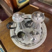 Стар френски чаен сервиз, снимка 2 - Антикварни и старинни предмети - 42509349