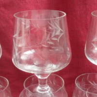 Ретро стъклени чаши гравирани, снимка 3 - Антикварни и старинни предмети - 18918918