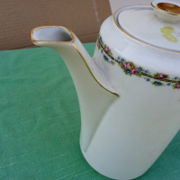 Стар порцеланов чайник, снимка 5 - Аксесоари за кухня - 36242717