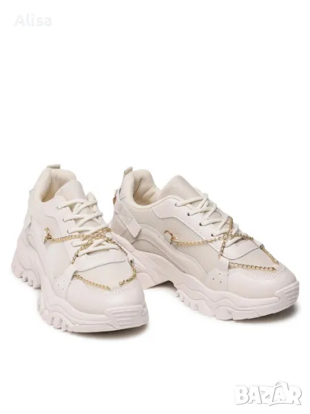 Бежови сникърси на deezee, снимка 1