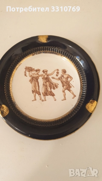 Красив порцеланов италиански пепелник. , снимка 1