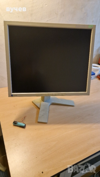 монитор 19 инча, снимка 1