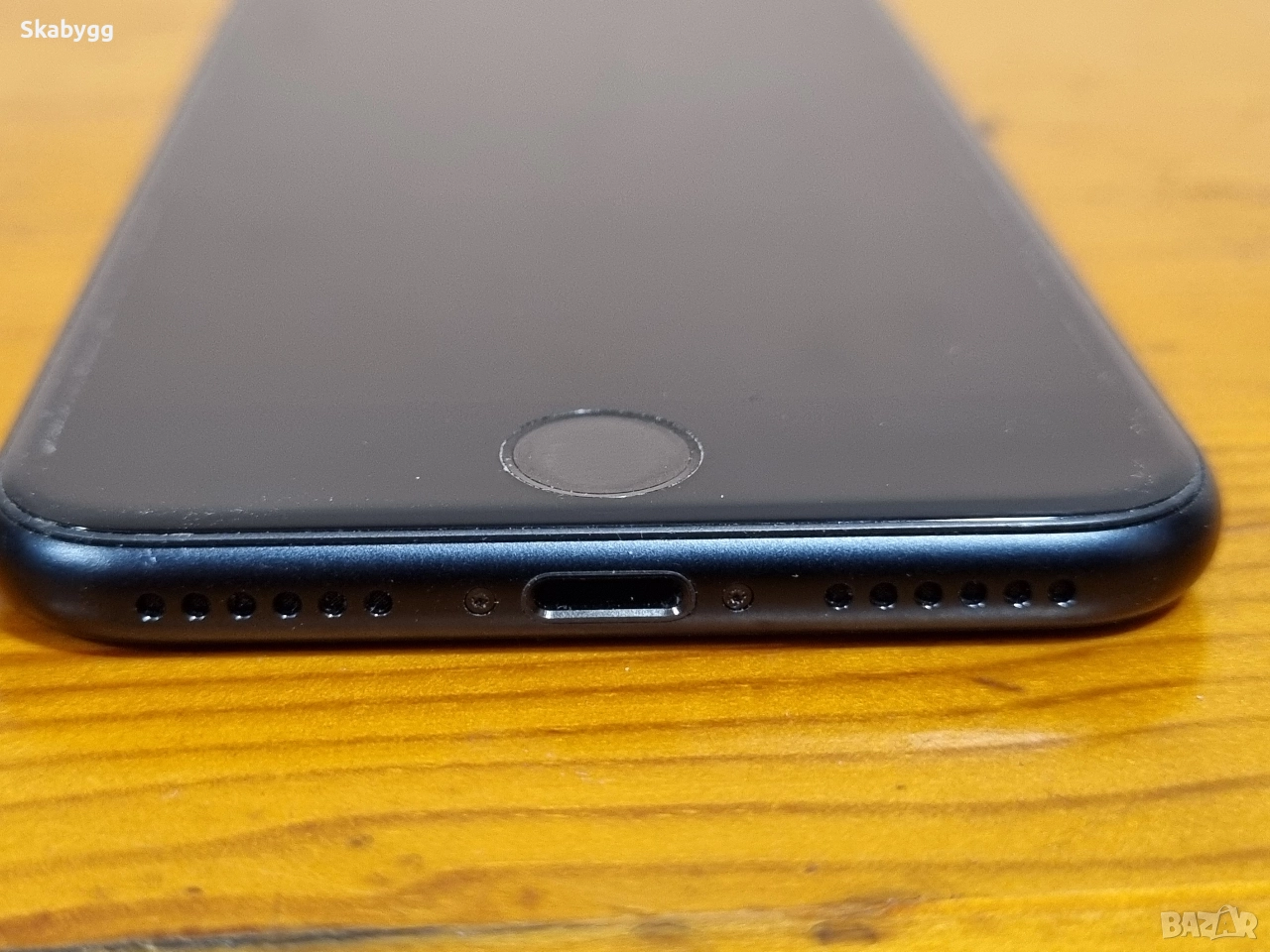 iPhone SE 3rd Gen, снимка 1