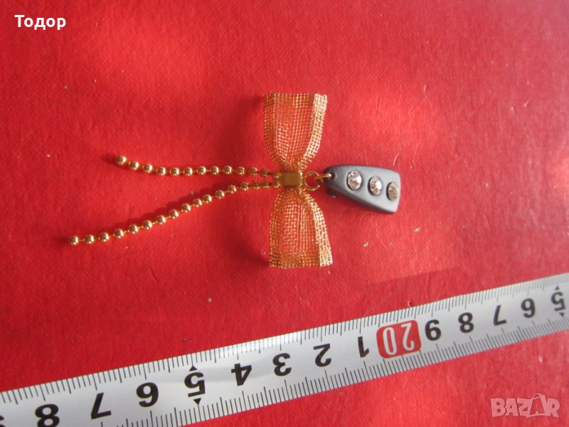 Позлатена брошка с камъни 3, снимка 1