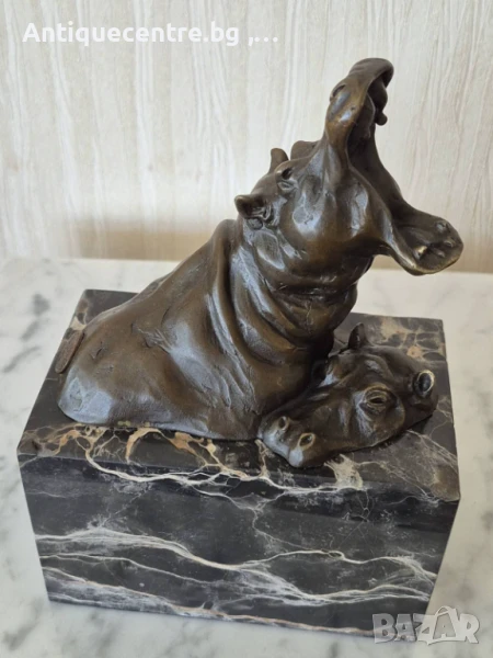 Milo, Изключително реалистична ,бронзова скулптура . , снимка 1