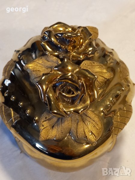 Украинска порцеланова бижутерка с позлата 30/2, снимка 1