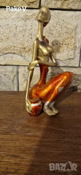 Скулптура "Жена", снимка 1