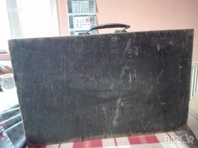 стар дървен куфар , снимка 3 - Антикварни и старинни предмети - 39802232