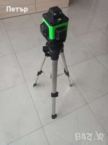 Лазерен нивелир 16 линии + 2 батерии, дистанционно, трипод 1м, магнитна стойка, IP54