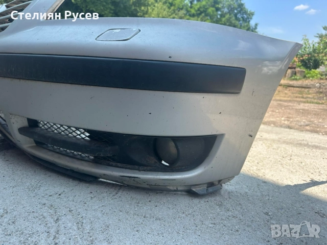 предна броня за VW Sharan 2.8i 204кс VR6 2002г - цена 60 лв само за бронята с забележки лява решетка, снимка 9 - Части - 51976086