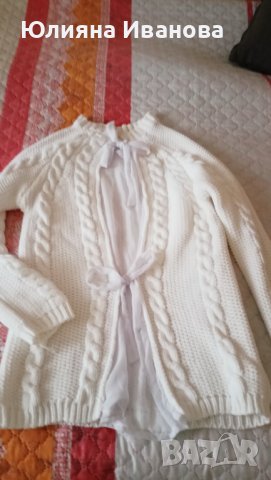 Красива бяла блуза , снимка 3 - Блузи с дълъг ръкав и пуловери - 38788435